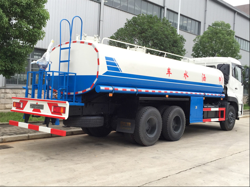 東風(fēng)天龍灑水車(chē)（16-20噸）