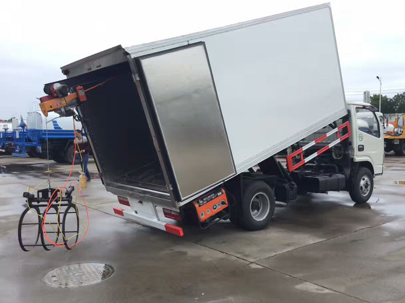 東風(fēng)多利卡D6無公害處理車(4米)