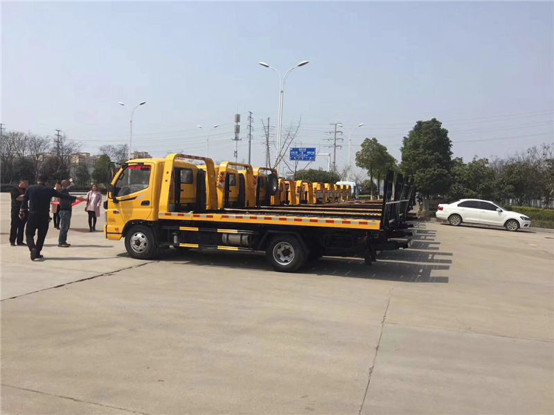 江鈴順達(dá)藍(lán)牌清障車(chē)（3噸翻轉(zhuǎn)板）
