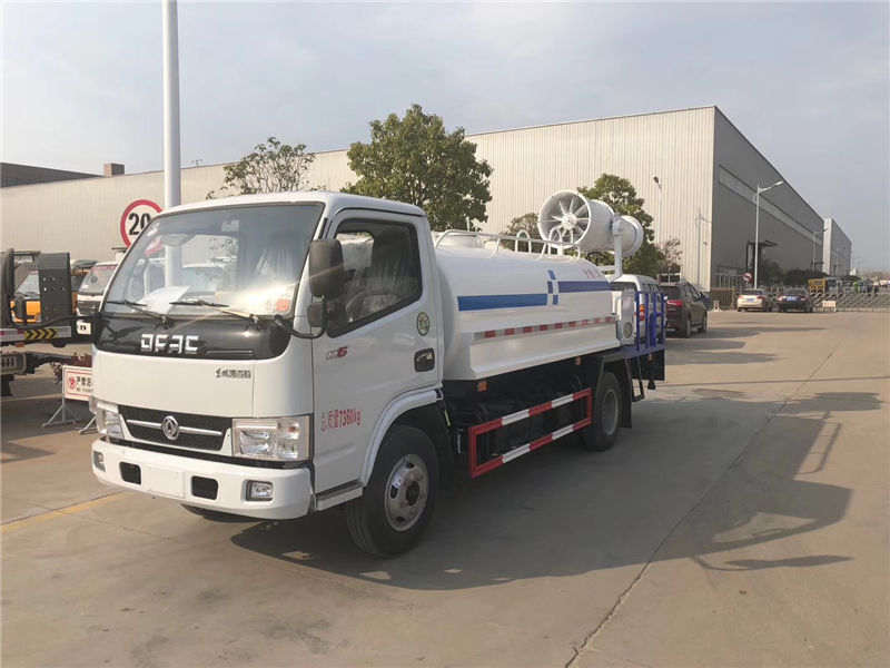 東風(fēng)多利卡霧炮車（5噸）