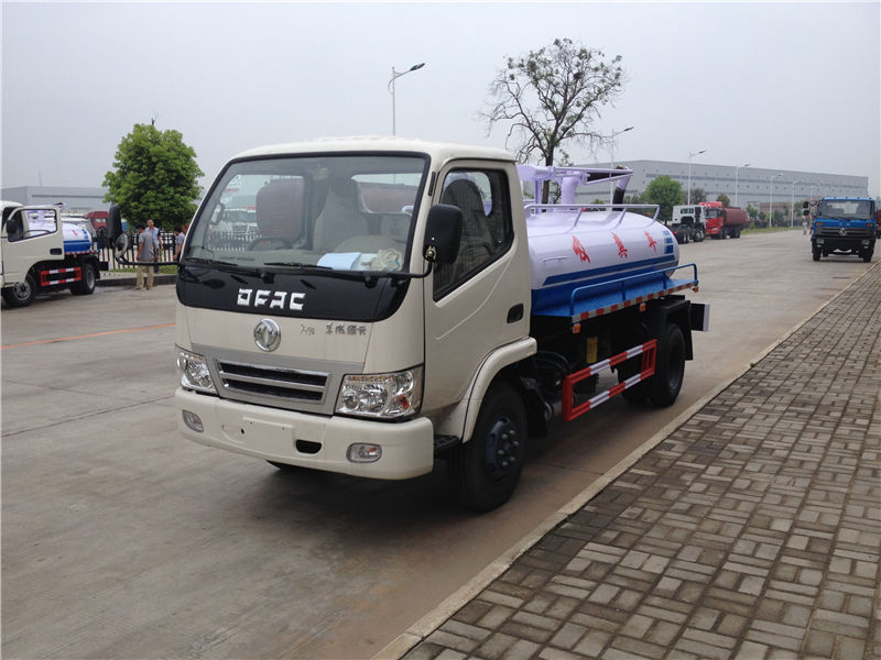 東風(fēng)多利卡國六吸糞車（5噸）