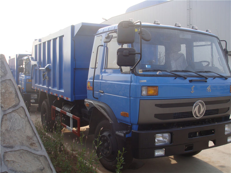 東風(fēng)對(duì)接垃圾車（15-17方）