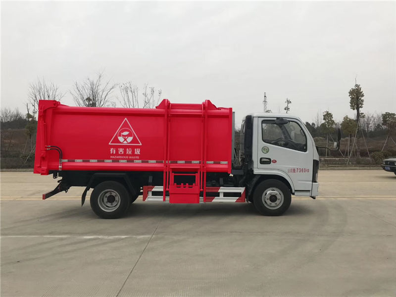東風掛桶垃圾車（4-5方國六）