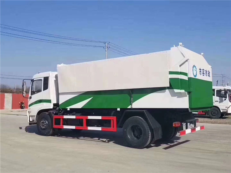 東風(fēng)天錦對接垃圾車（15-18方）