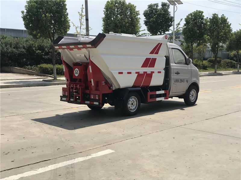 長(zhǎng)安后掛桶垃圾車(chē)（2-3噸）