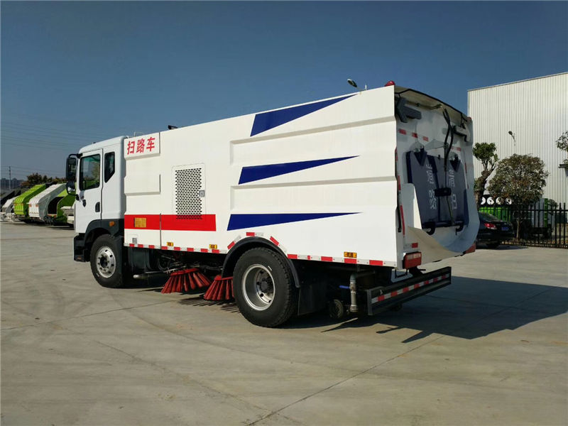 東風(fēng)D9掃路車（8噸)