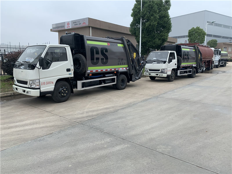 江鈴壓縮垃圾車（國(guó)六4-6方）